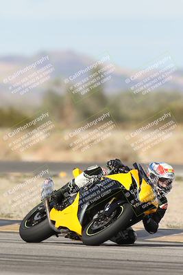 media/Nov-16-2025-Race Pace (Sun) [[8c5fa54630]]/Verified Riders/7-Turn 4 (1155am)/